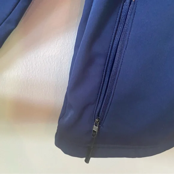 Women’s Nike Navy Jacket size Medium - Picture 3 of 12